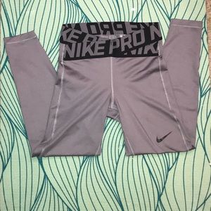 Nike Pro Women’s Mid Rise Training Crops
